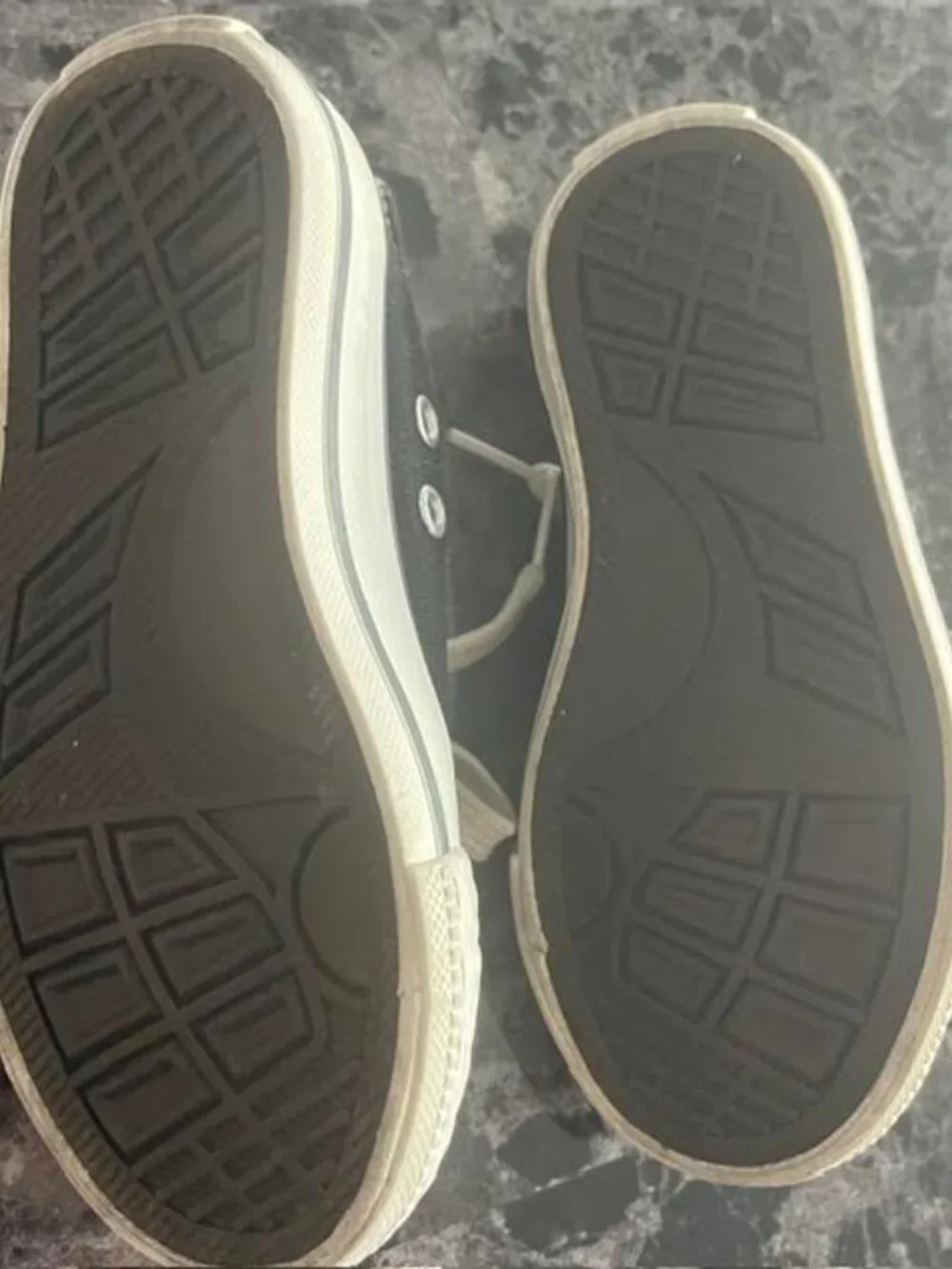 Kids Black & White Low-Top Canvas Sneakers – Size 25/26